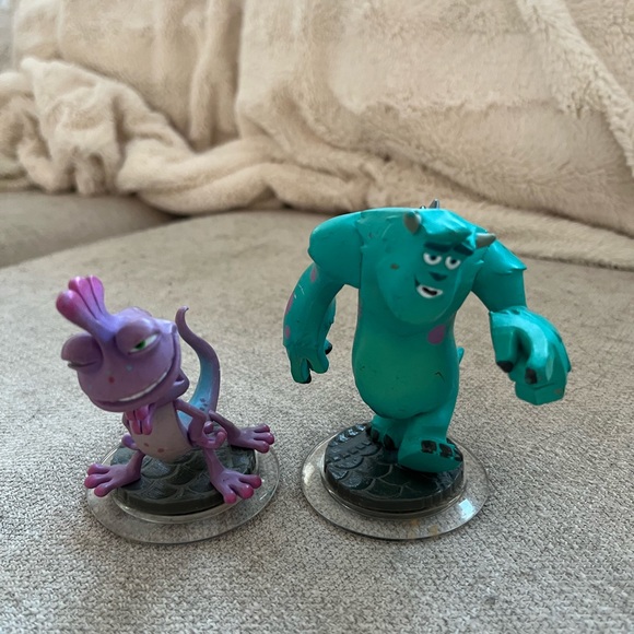 Lot of 27 preowned Disney Infinity Characters - Picture 13 of 14